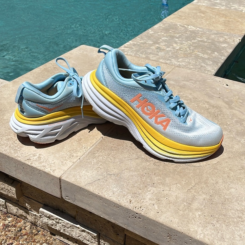 Hoka One One Bondi 8 Summer Song